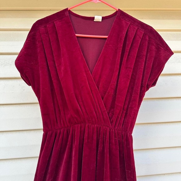 Vintage Red Velvet Dress - Picture 4 of 4
